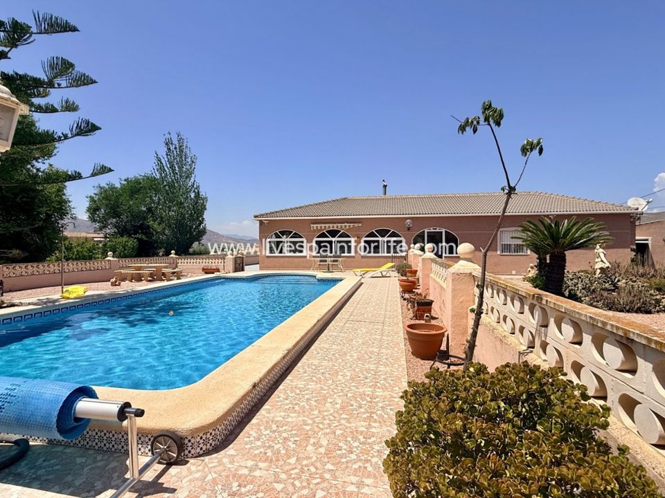 Villa i Hondon De Los Frailes, Alicante - foto 1