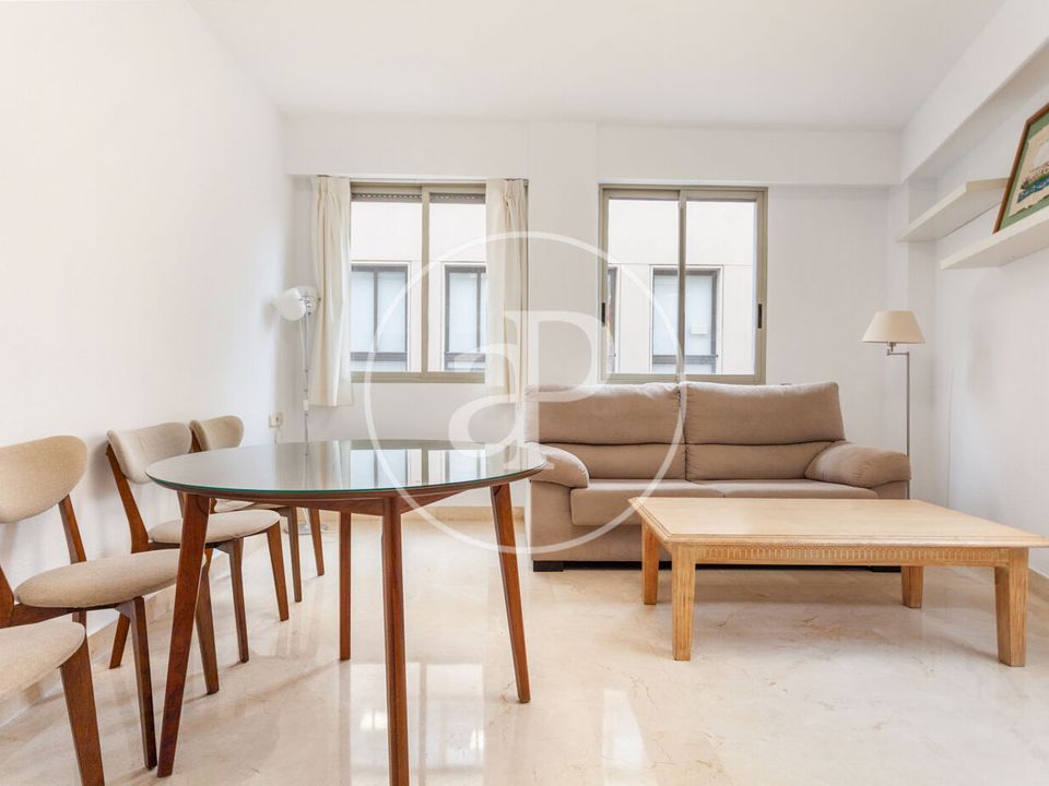 Apartment in Valencia, Valencia - photo 2