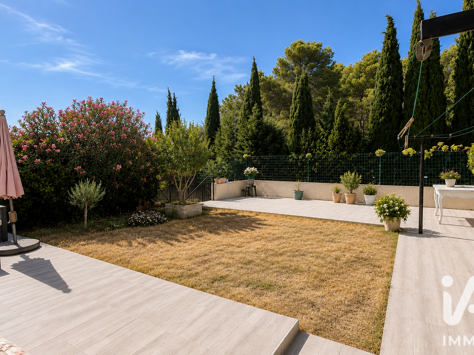 Villa in Nimes, Gard - foto 1