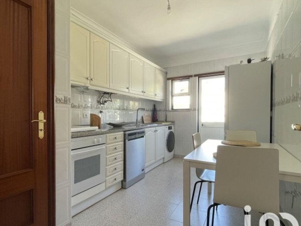 Apartment in Sesimbra, Setubal - photo 5