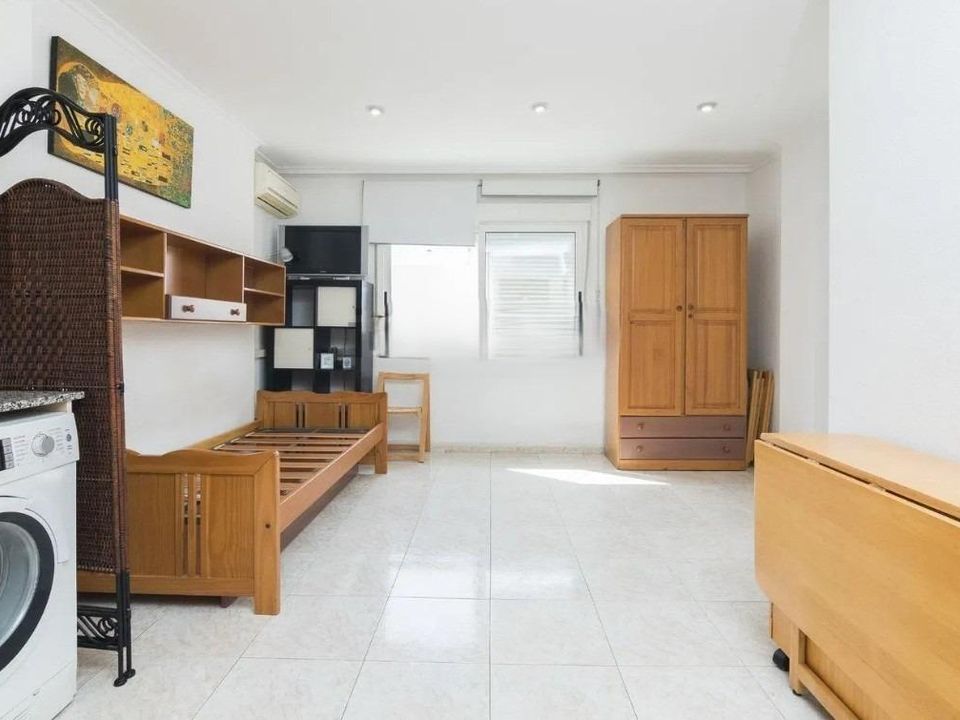 Apartamento em El Altet, Alicante - foto 1
