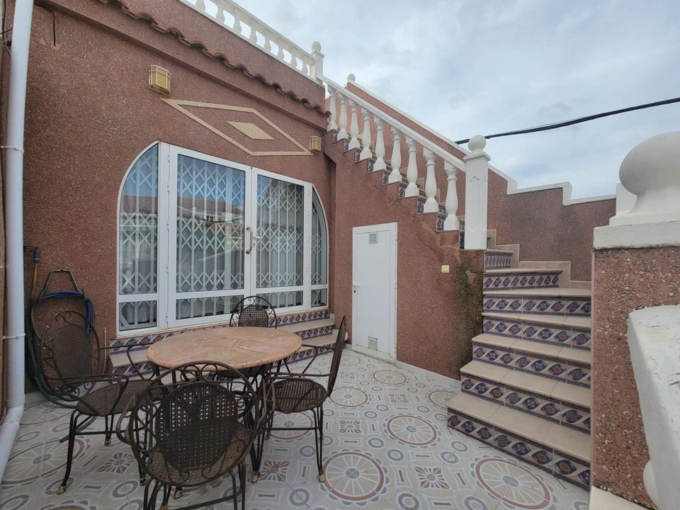 Maison de ville - Torrevieja, Alicante - photo 1