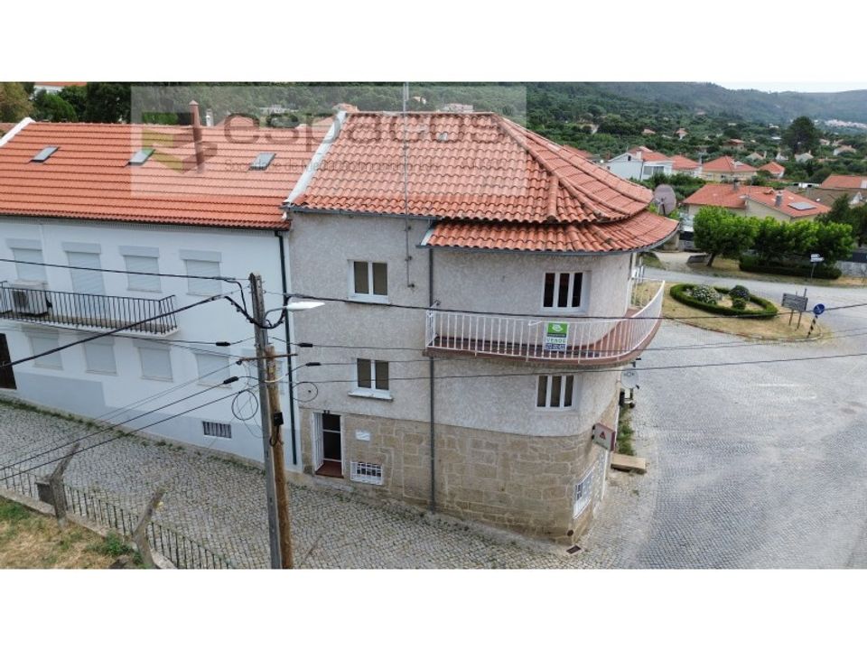 Villa i Vale de Prazeres e Mata da Rainha, Castelo Branco - foto 1