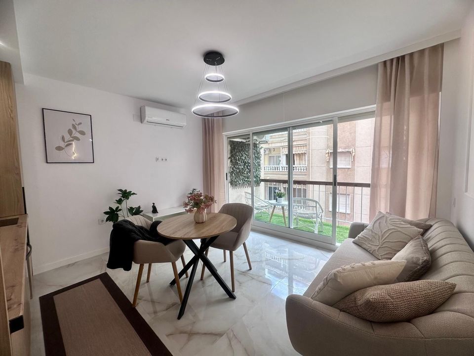 Wohnung in Torrevieja, Alicante - Foto 1