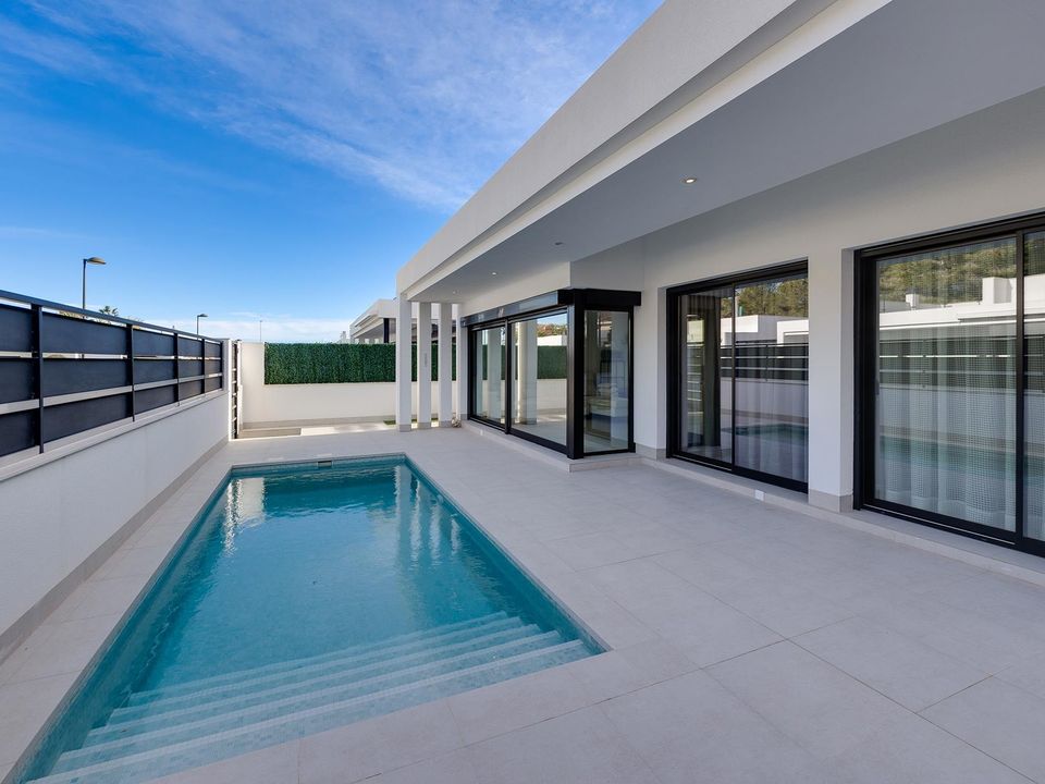 Villa i Pinar De Campoverde, Alicante - foto 1
