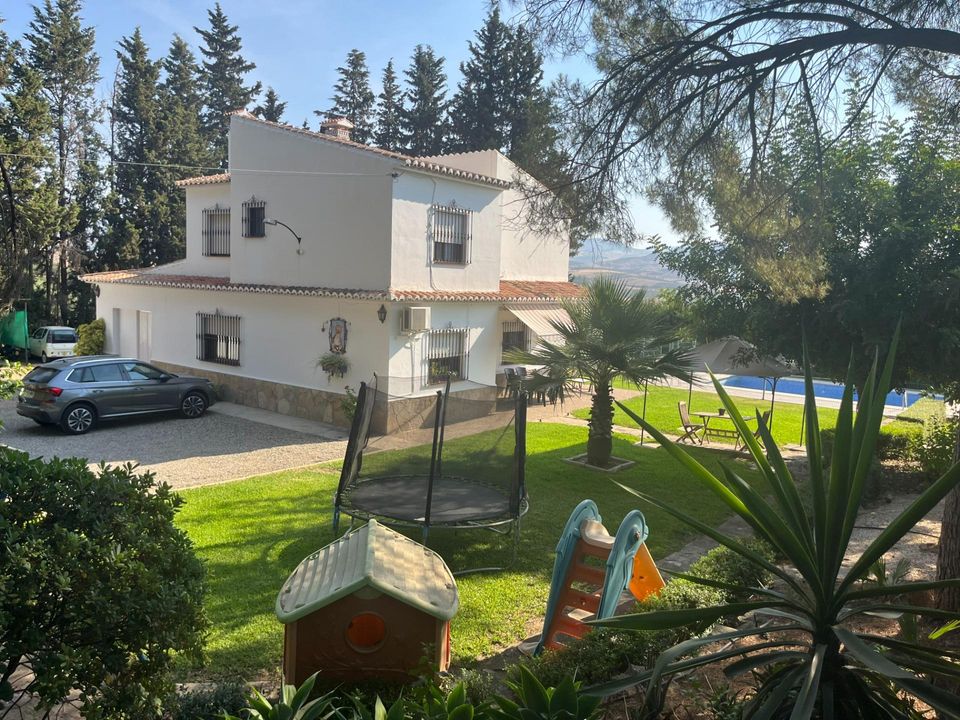 Villa en Alora, Malaga - foto 1