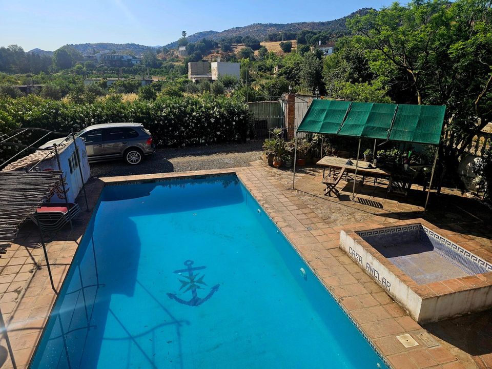 Villa en Guaro, Malaga - foto 2