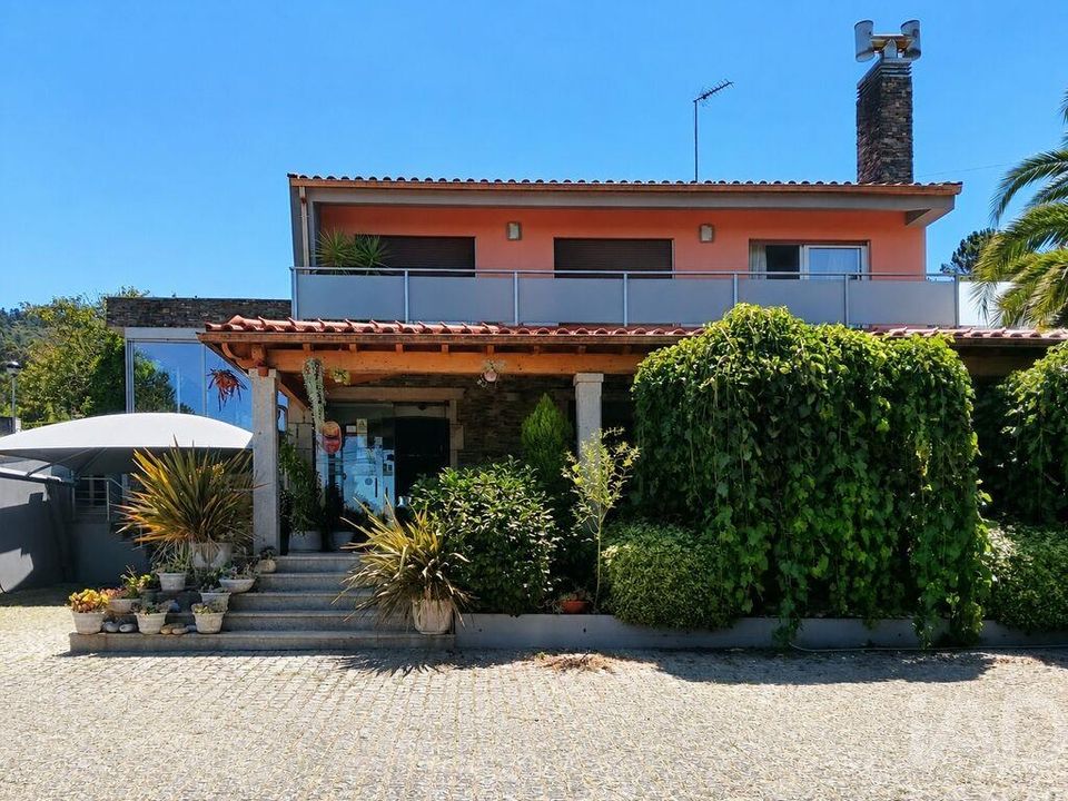 Casa de pueblo en Viana do Castelo, Viana do Castelo - foto 1