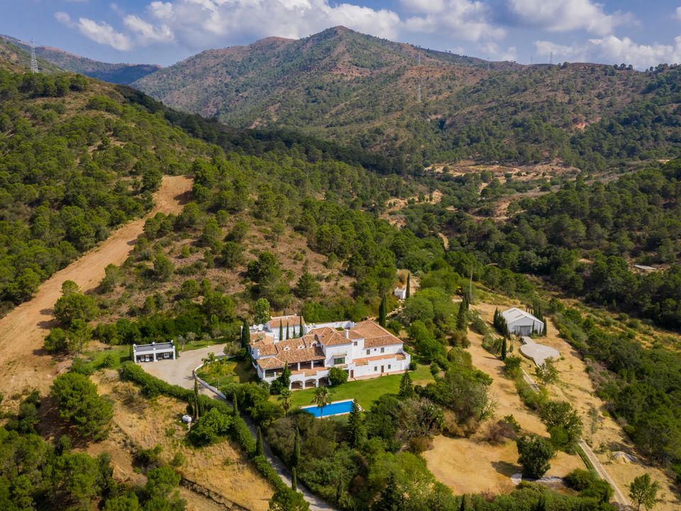 Villa en Estepona, Malaga - foto 1