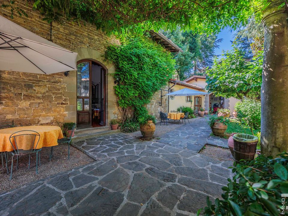 L'establiment comercial a Poppi, Arezzo - foto 4