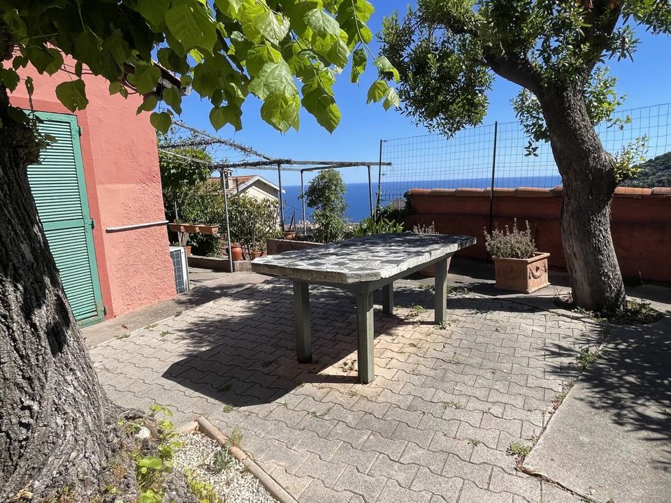 Villa en Beausoleil, Alpes-Maritimes - foto 1