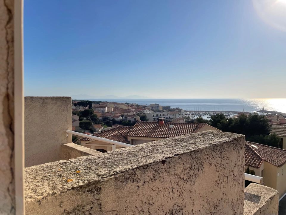 Apartment in Sausset-les-Pins, Bouches-du-Rhone - photo 2
