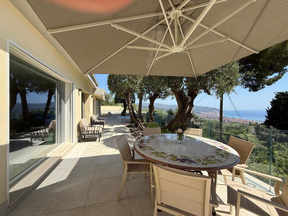 Villa i Diano Marina, Imperia - foto 1