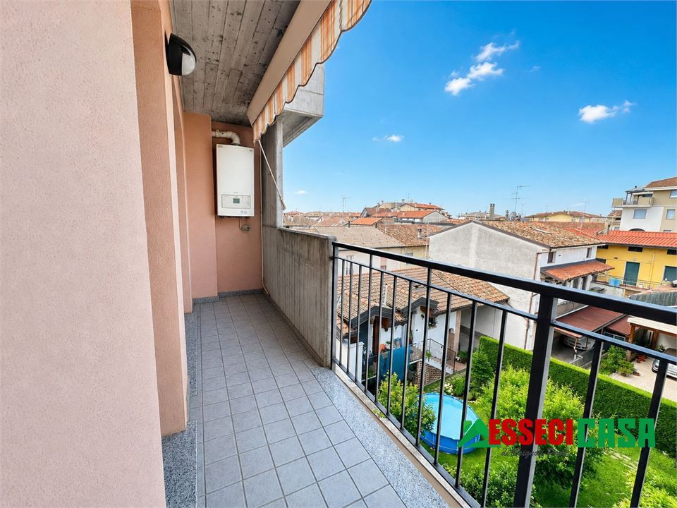 Appartement in Caravaggio, Bergamo - foto 3
