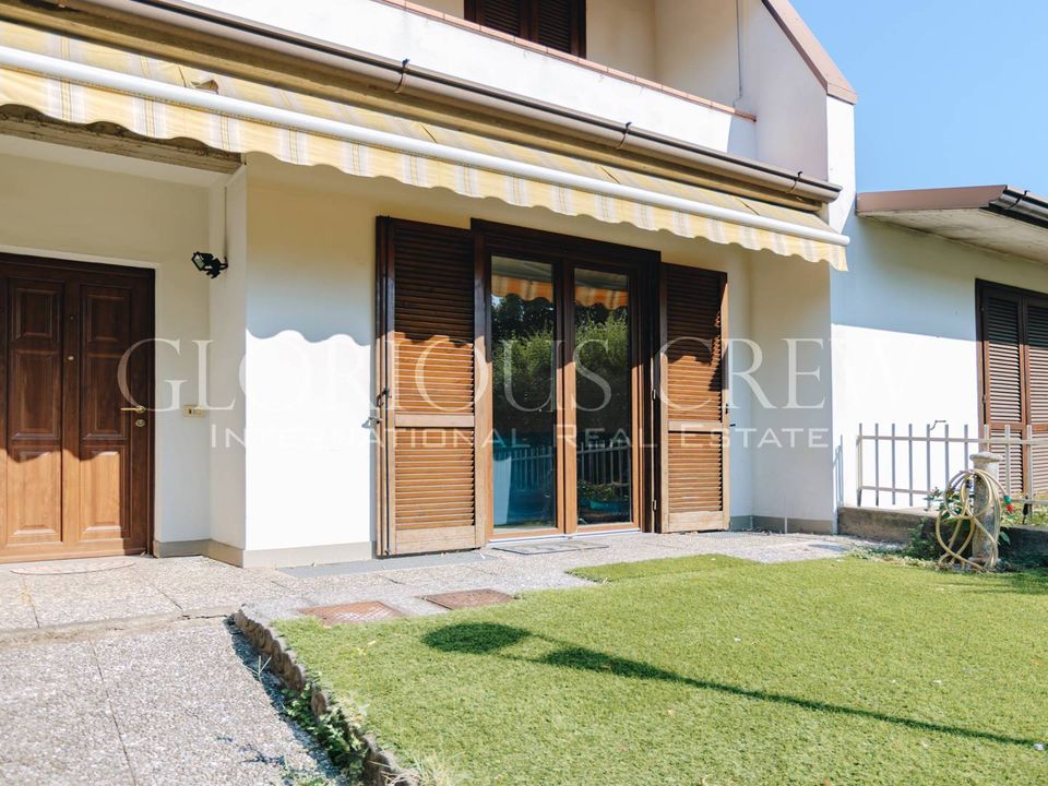 Casa adossada a Brescia, Brescia - foto 1
