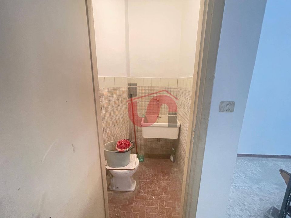 Parkeringsplass i Benevento, Benevento - bilde 4
