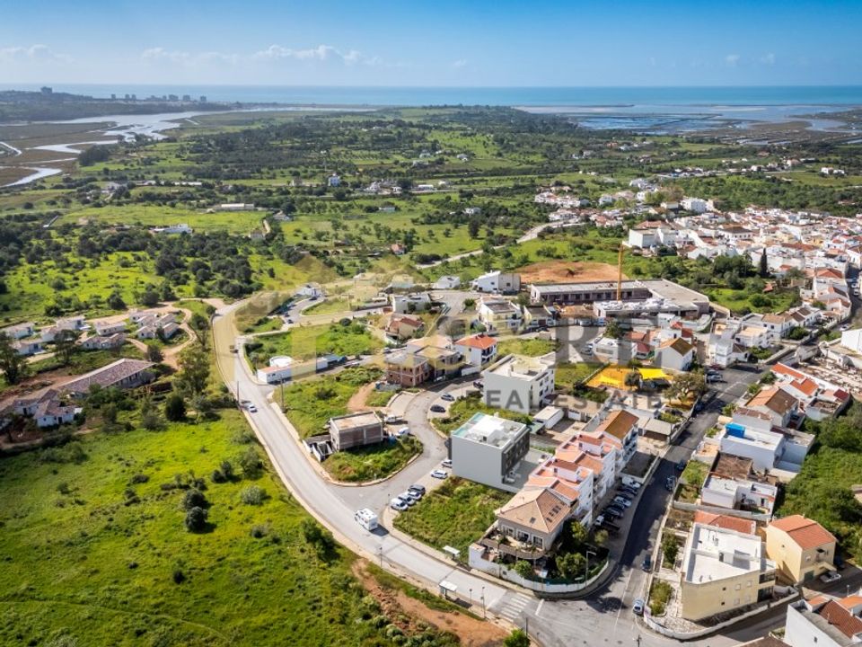 Lejlighed i Mexilhoeira Grande, Faro - foto 2