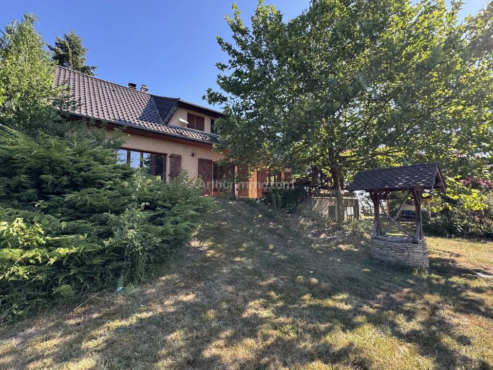 Villa i Faverges-de-la-Tour, Isere - foto 1