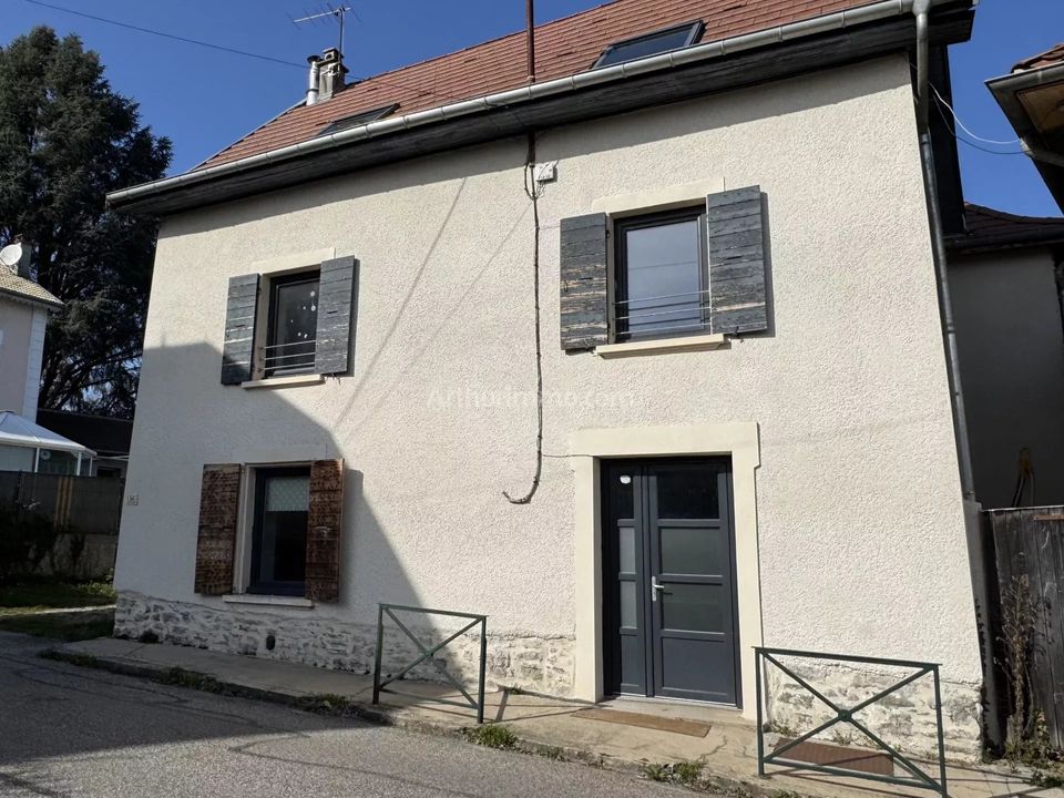 Villa in La Batie-Montgascon, Isere - photo 1