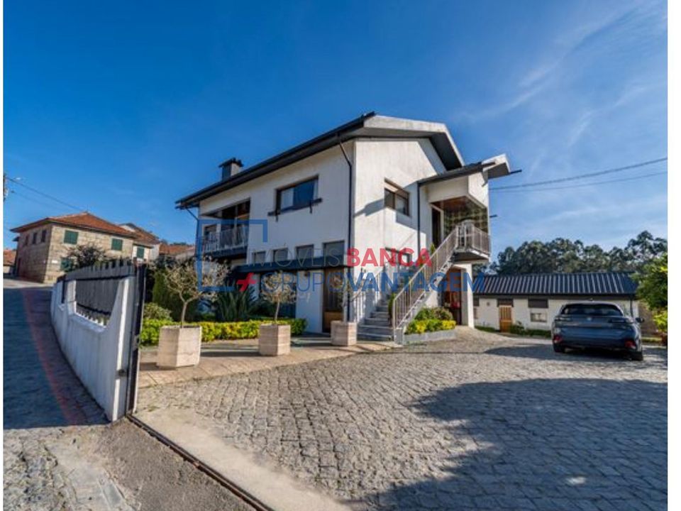 Villa - Penafiel, Porto - photo 1