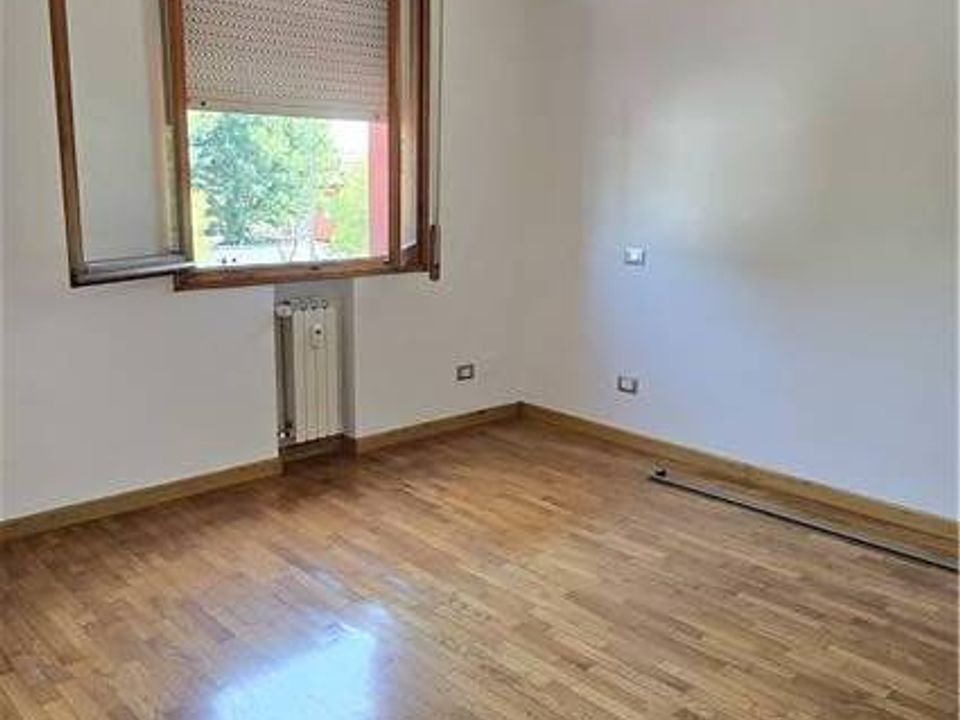 Apartamento en Mirandola, Modena - foto 1