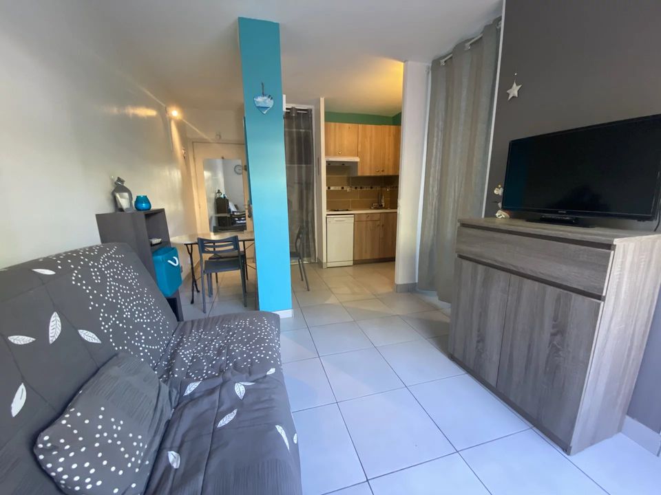 Apartment in La Ciotat, Bouches-du-Rhone - photo 1