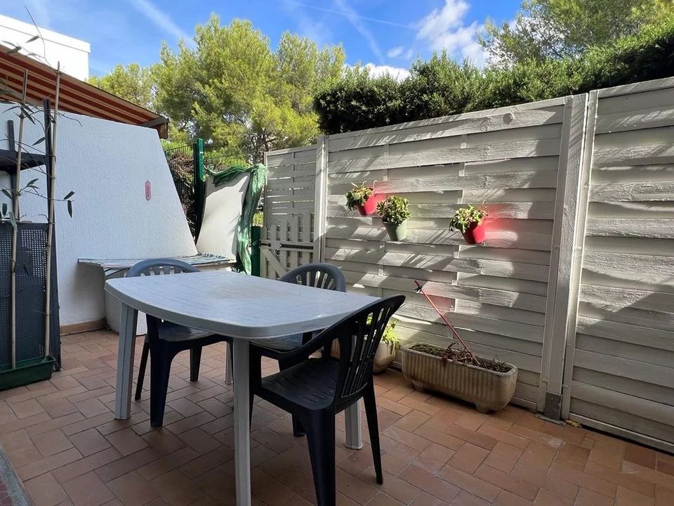 Apartment in La Ciotat, Bouches-du-Rhone - photo 2