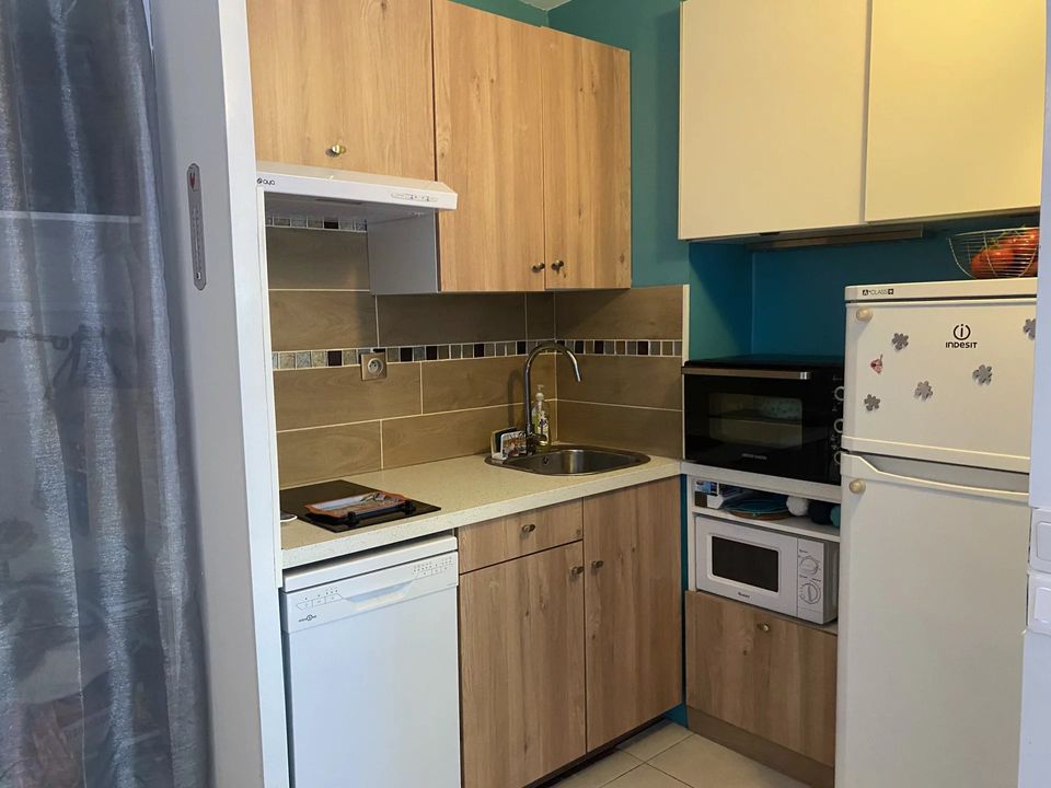 Apartment in La Ciotat, Bouches-du-Rhone - photo 4