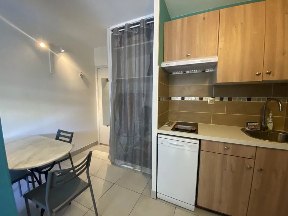 Apartment in La Ciotat, Bouches-du-Rhone - photo 5