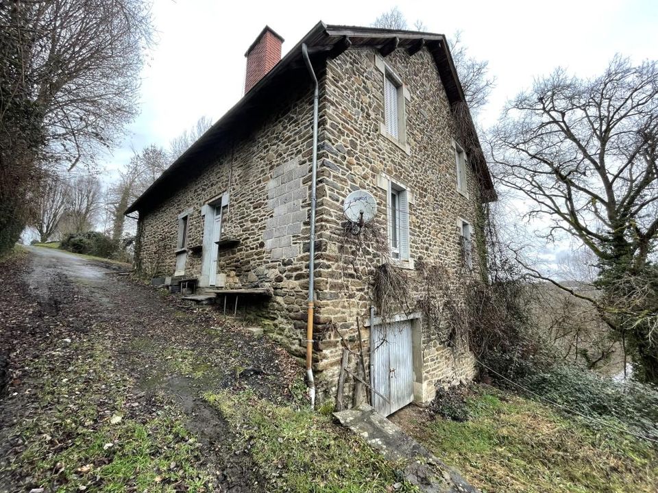 Casa de poble a Uzerche, Correze - foto 1