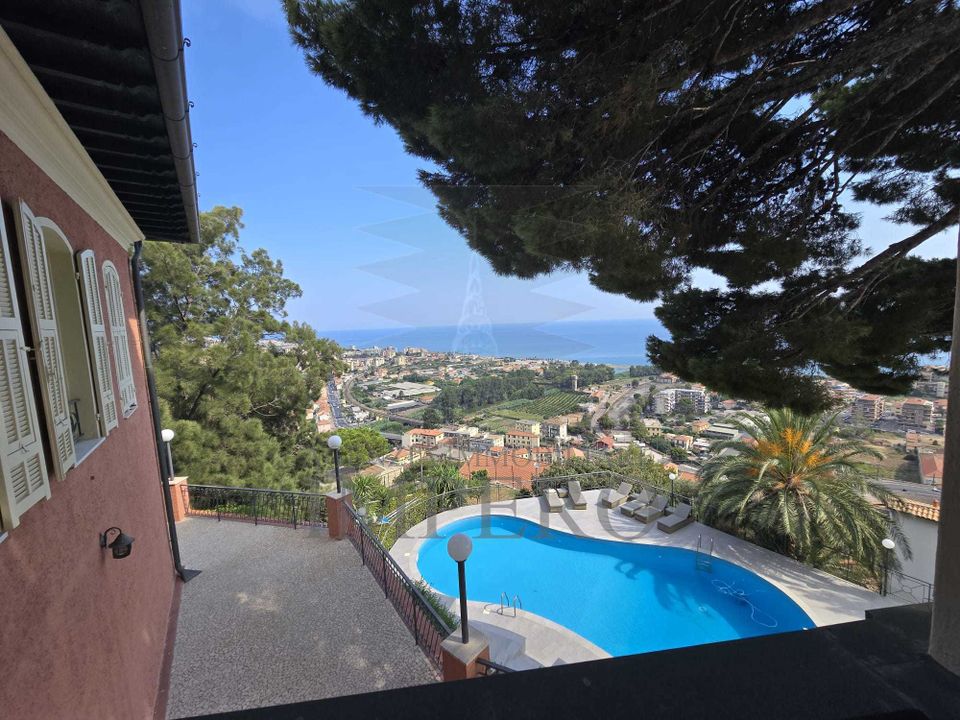 Villa in Ventimiglia, Imperia - foto 2