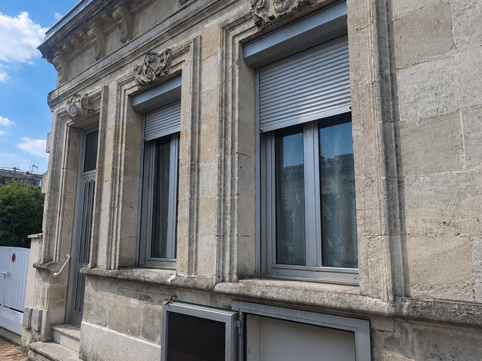 Casa de pueblo en Bordeaux, Gironde - foto 1