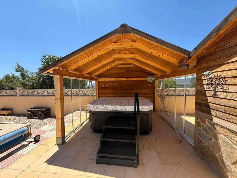 Villa en Castalla, Alicante - foto 4