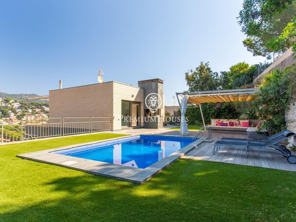 Villa in Alella, Barcelona - foto 1