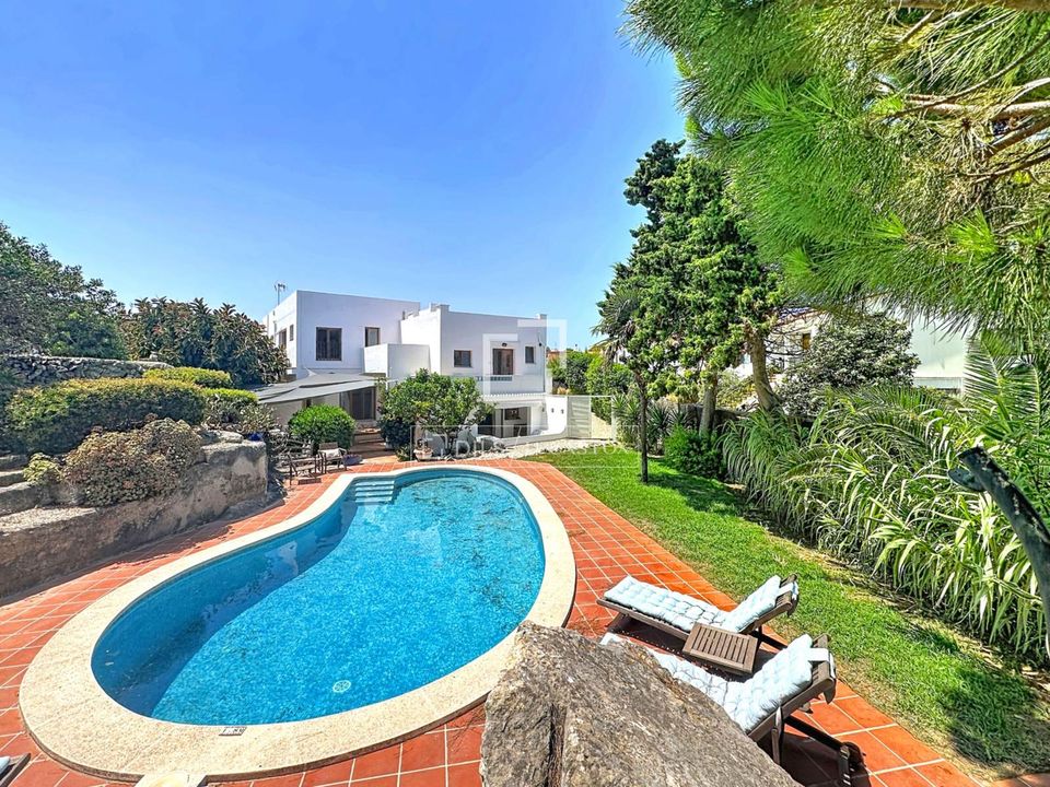 Villa a Es Castell, Menorca - foto 1