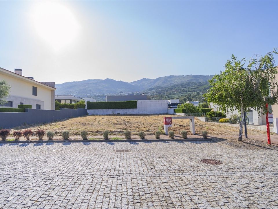 Helårsgrund i Covilha, Castelo Branco - foto 1