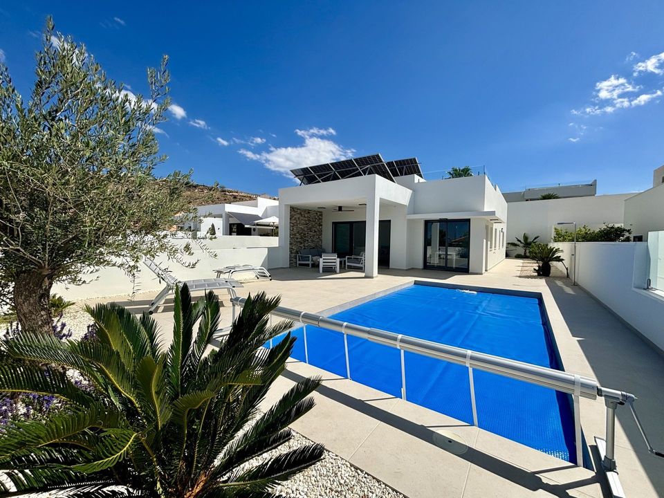 Villa i Benijofar, Alicante - bilde 1