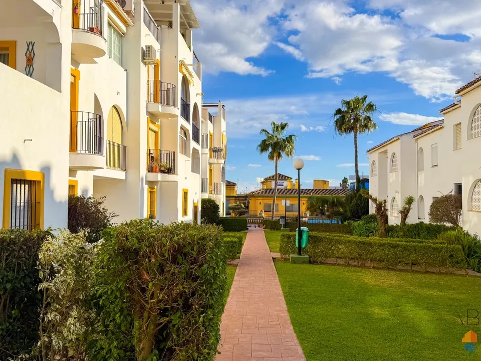 Lejlighed i Estepona, Malaga - foto 5
