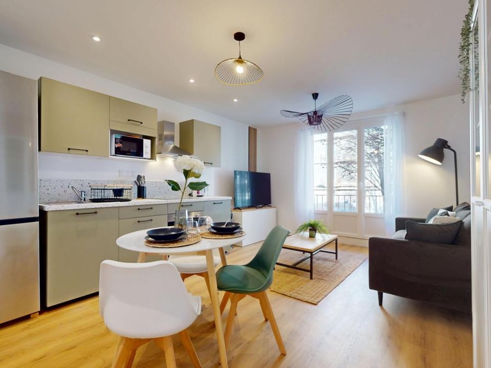 Apartment in Grenoble, Isere - photo 3