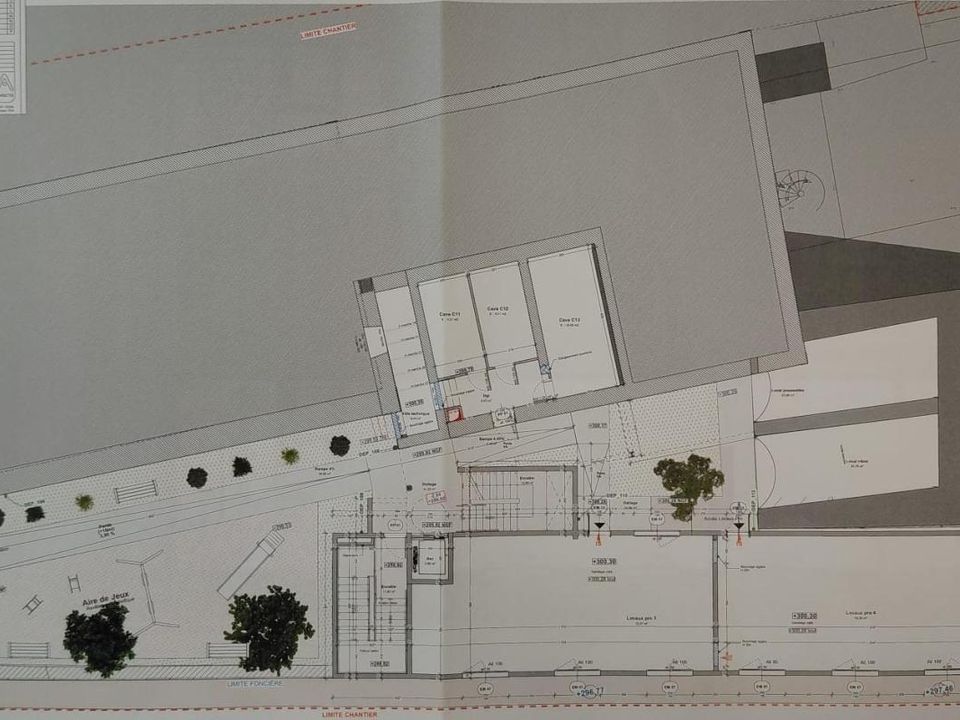 L'establiment comercial a Aubenas, Ardeche - foto 1