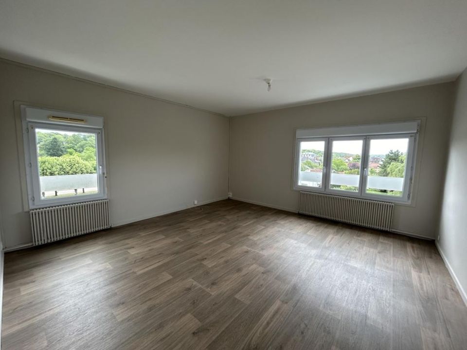 Lejlighed i Charny-Oree-de-Puisaye, Yonne - foto 1
