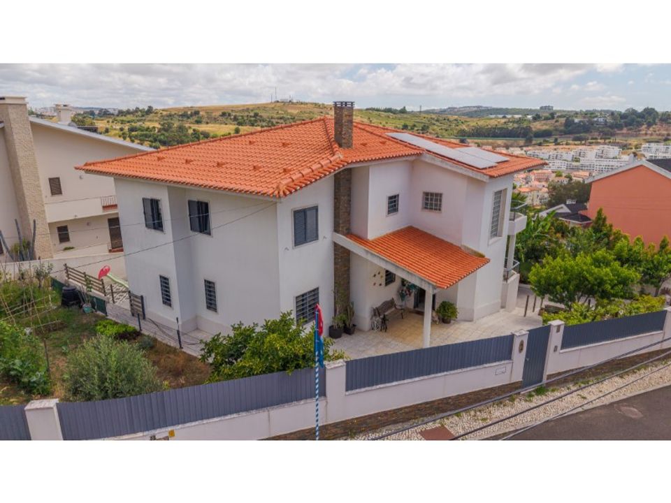 Villa en Barcarena, Lisbon - foto 4