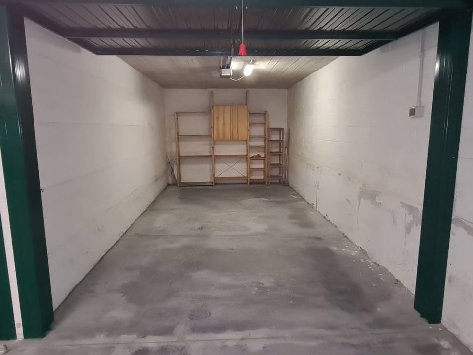 Parkeerruimte in Chiavari, Genoa - foto 2