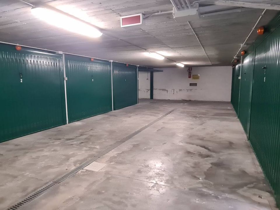 Parkeerruimte in Chiavari, Genoa - foto 3