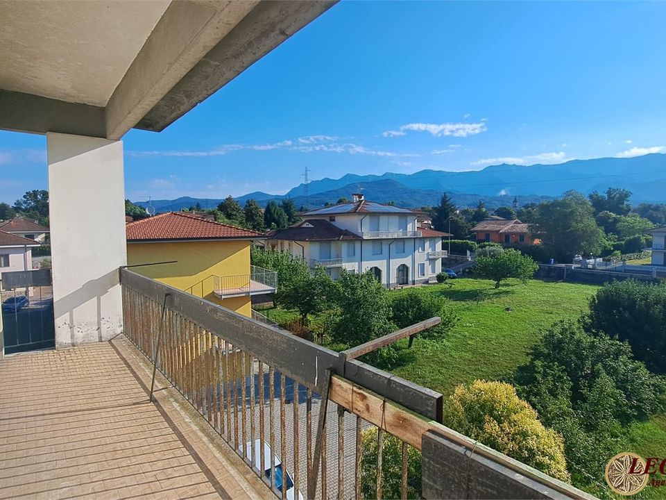 Lejlighed i Villafranca in Lunigiana, Massa and Carrara - foto 1