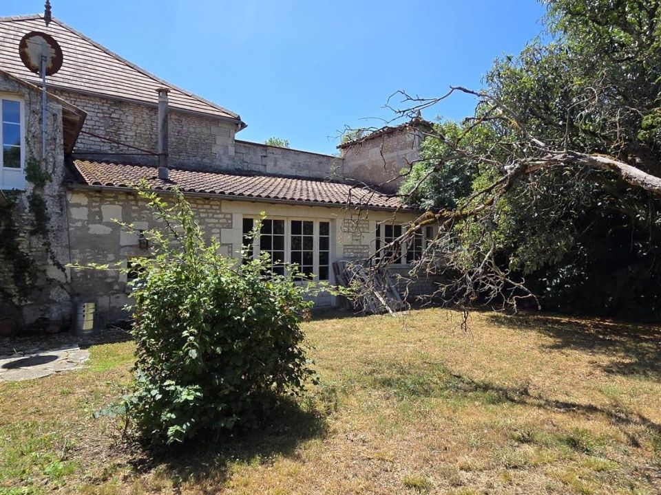 Villa en Saint-Dizant-du-Gua, Charente-Maritime - foto 2