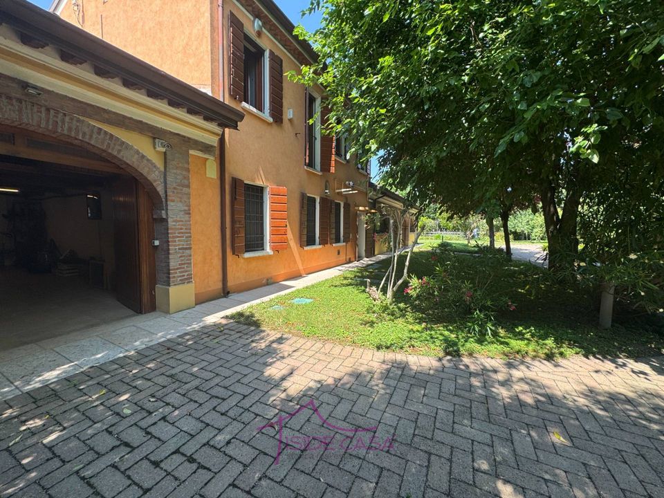 Villa en Roncoferraro, Mantua - foto 4