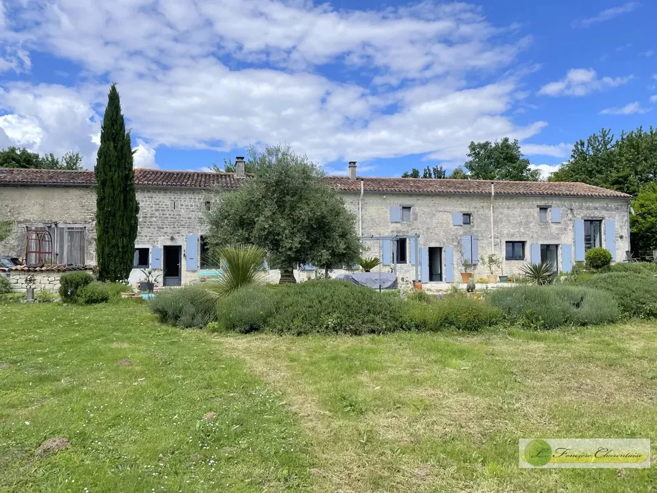 Herregård i Val-d'Auge, Charente - bilde 1