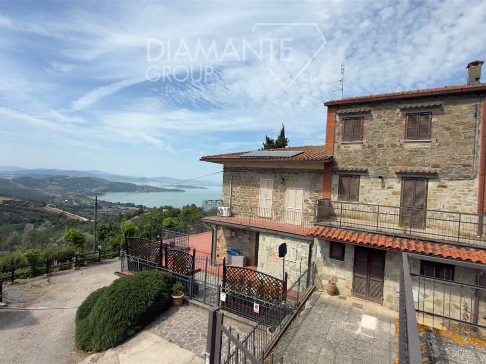 Villa i Passignano Sul Trasimeno, Perugia - foto 1