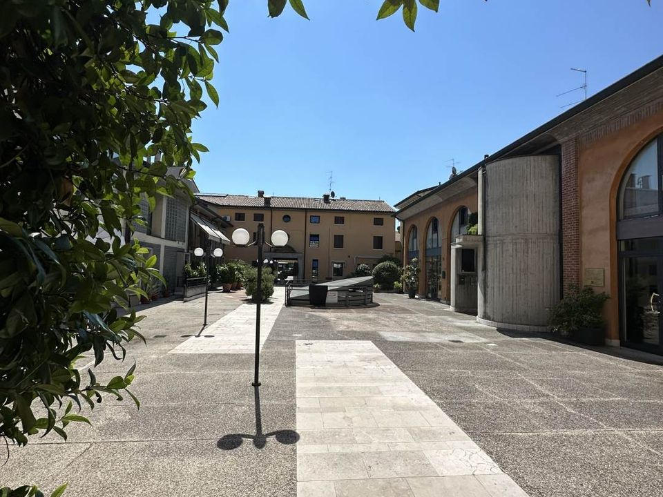 Erhvervsejendom i Villafranca di Verona, Verona - foto 2